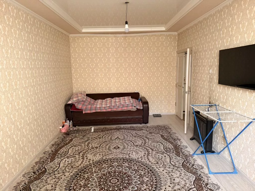 Продаётся 1-комнатная квартира в Бишкеке 📍 Адрес: ул. 7 Апреля, 2/12