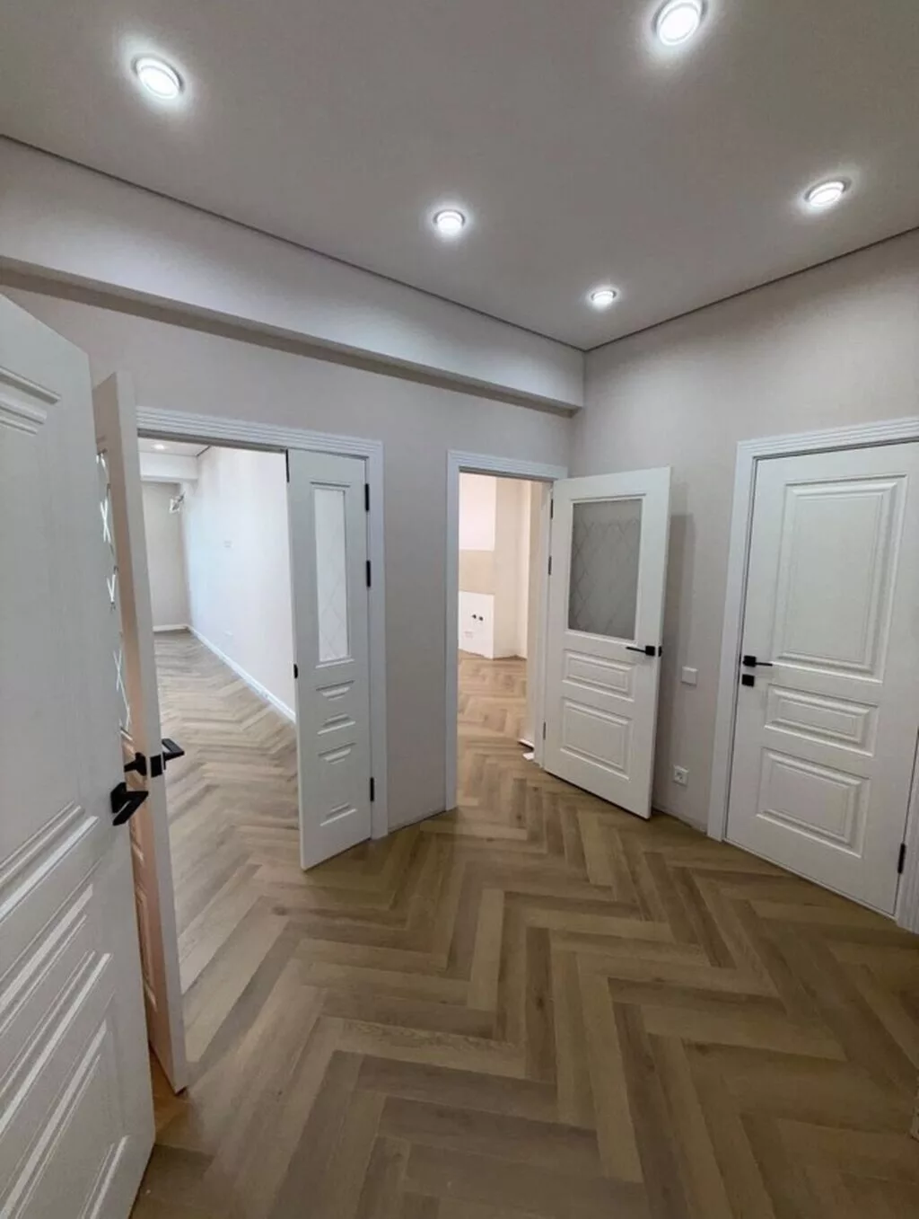 Построен, 2 комнаты, 65 м²