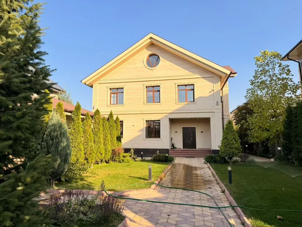 500 м², 6 комнат и более, Семейным