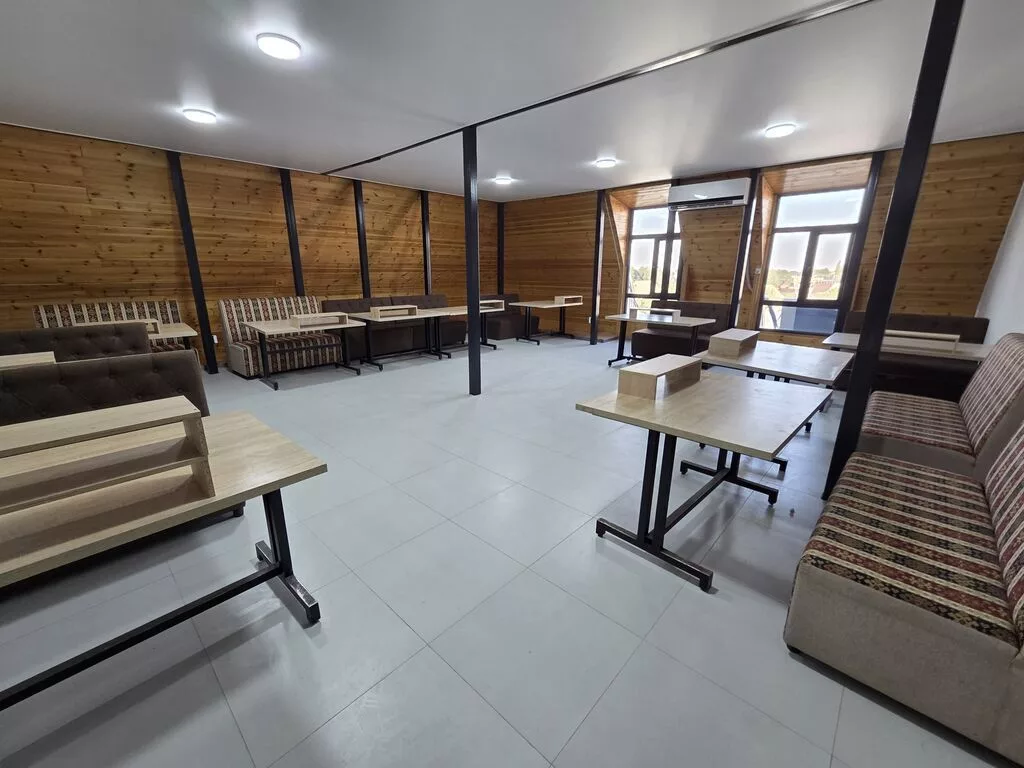 Сдаю Workspace in a coworking space: Сдаю Колл-центр, IT company, Авиакасса, 80 м², Коворкинг, С ремонтом, 1 линия, С отдельным входом, С отдельным сан узлом