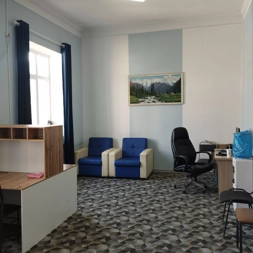 Продажа офисов 31 м², С ремонтом, Административное здание, 3 этаж