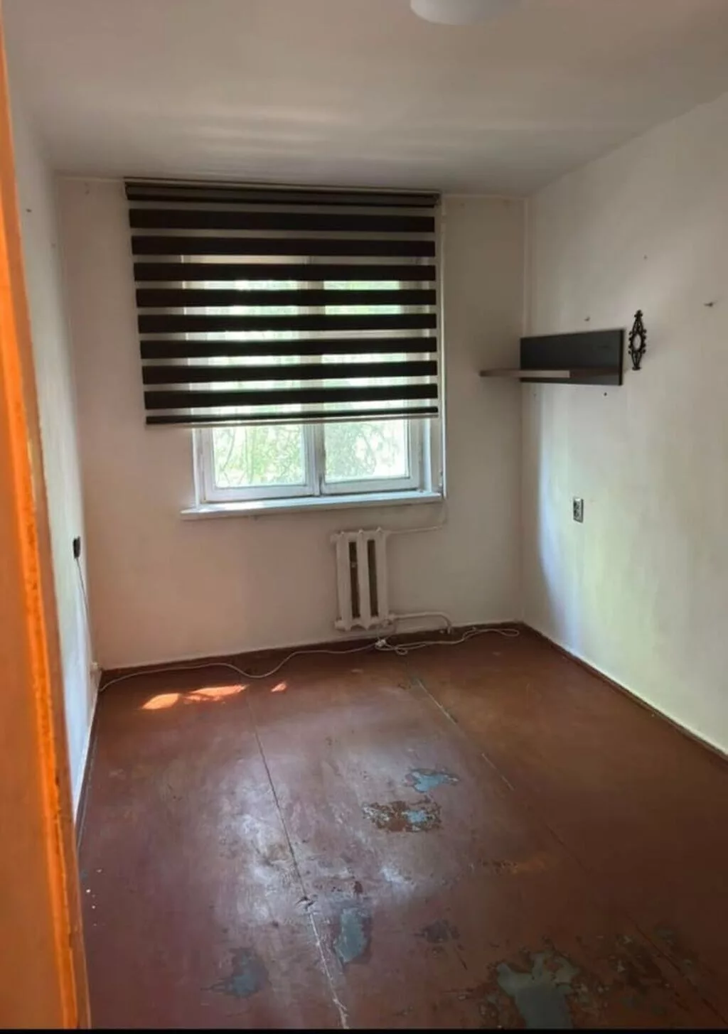 2 комнаты, 43 м², 6 мкр 104 серия, 3 этаж, Старый ремонт