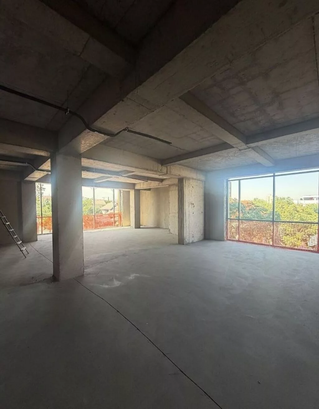 Продажа офисов 121 м², Без ремонта, Бизнес центр, 3 этаж