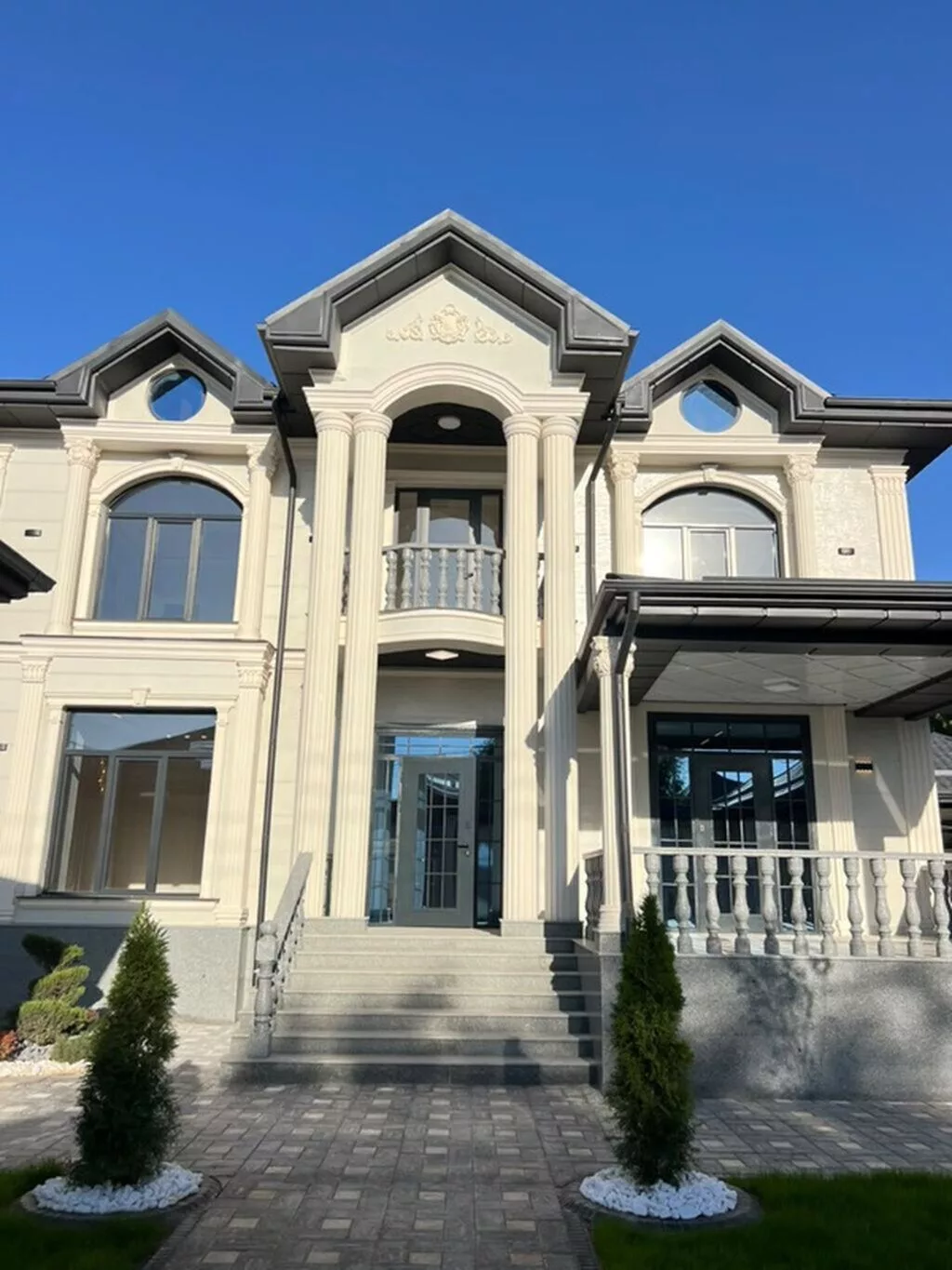 6 комнат, 350 м², 7 соток, Бишкек, Арча-Бешик ж/м Риэлтор