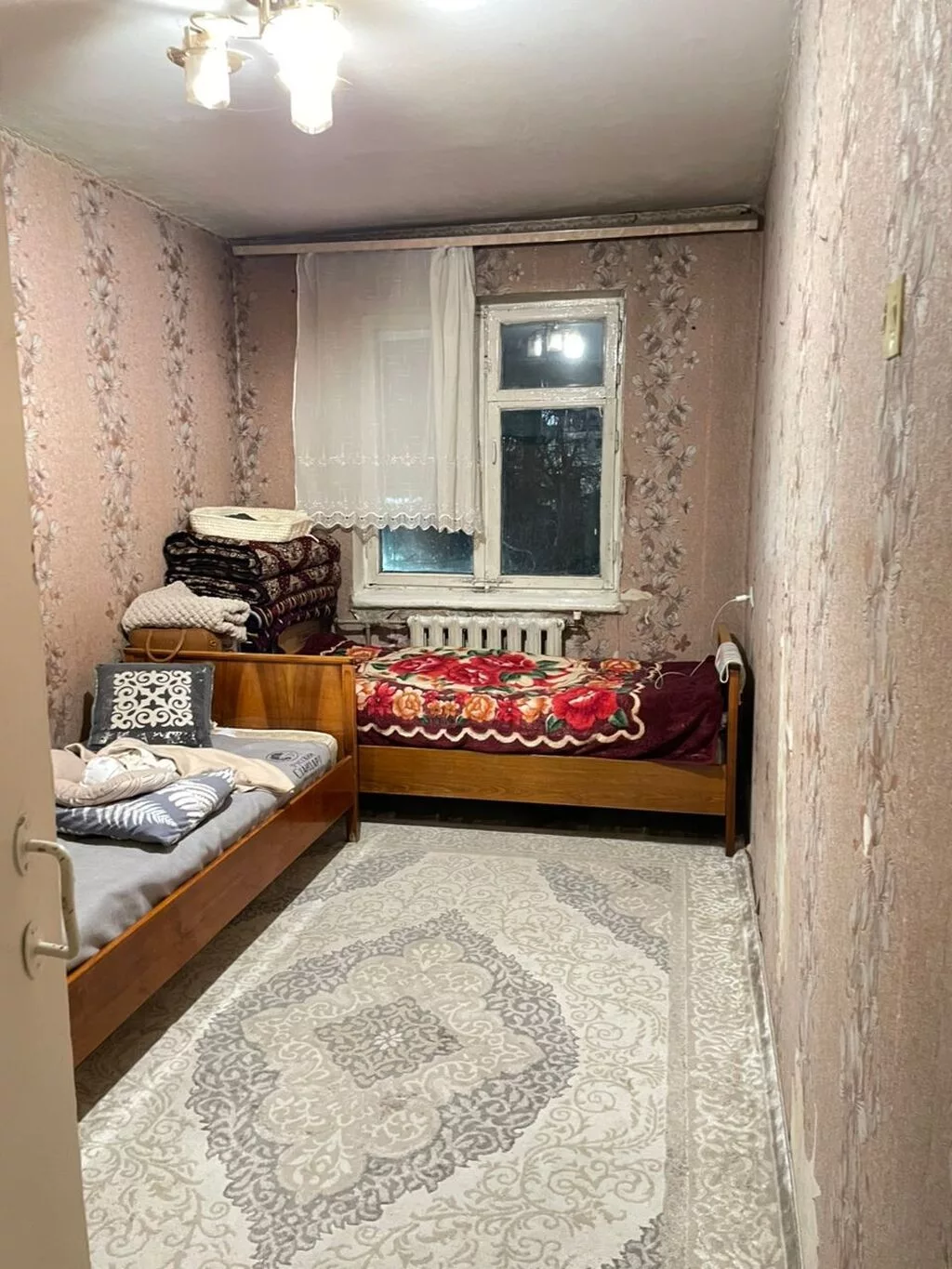 3 комнаты, 72 м², 103 серия, 4 этаж, Требуется ремонт