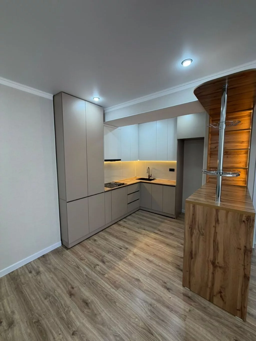 2 комнаты, 55 м², Технопарк 10 этаж