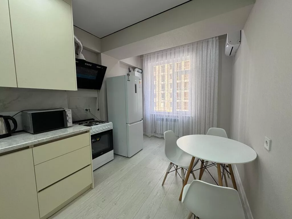 1 комната, 40 м², Асанбай мкр Элитка, 3 этаж, Евроремонт