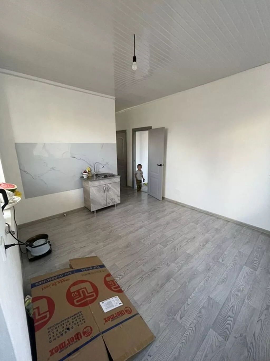 🏠 БАТИР ИЖАРАГА БЕРИЛЕТ! ✨ Жаңы бүткөн **2 бөлмөлүү **жер там 📍