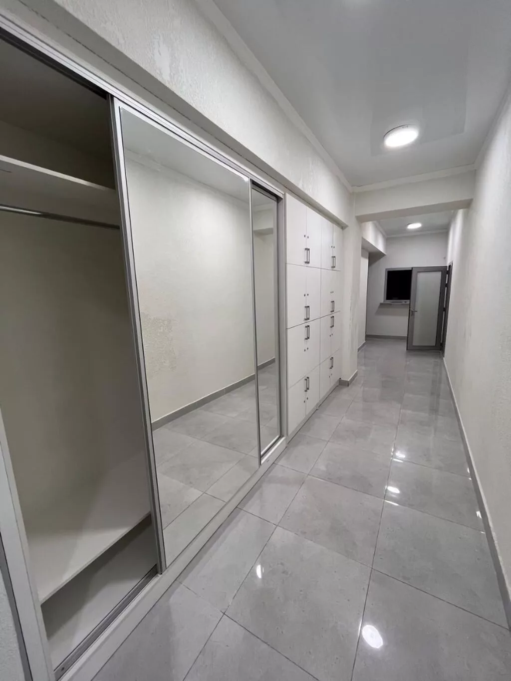 Сдаю Офис целиком: 170 м², В жилом комплексе, С ремонтом, С отдельным санузлом, С системой безопасности, С юридическим адресом