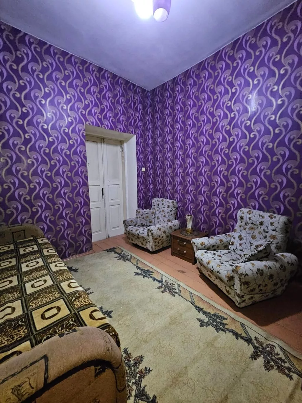 62 м², 4 комнаты, Аламединский рынок / базар, Семейным