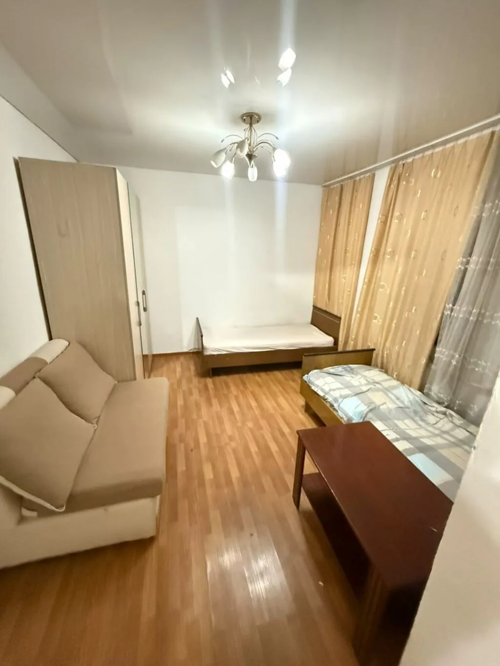 СДАЁТСЯ ДОМ НА ДЛИТЕЛЬНЫЙ СРОК -3 КОМНАТЫ, 60 м² Адрес: Баялинова, 27