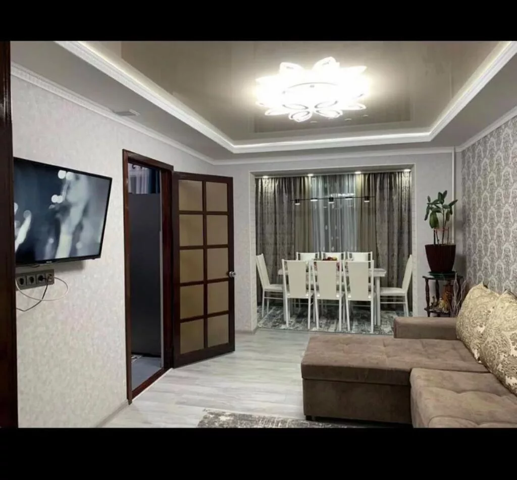 3 комнаты, 58 м², 6 мкр 104 серия, 1 этаж, Косметический ремонт