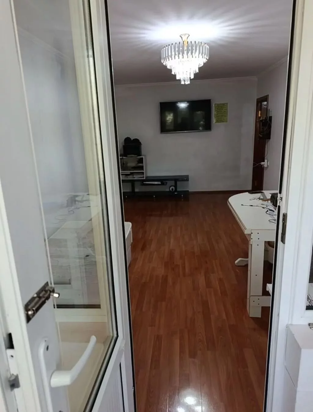 Продается 2-х комнатная квартира 📍Адрес: 6-микрорайон 🏛️Серия:104