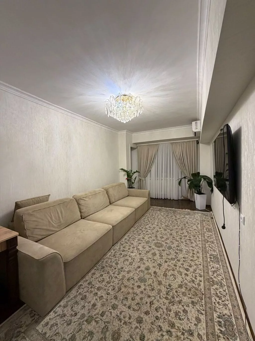 3 комнаты, 68 м², Золотой квадрат Индивидуалка, 4 этаж, Косметический ремонт