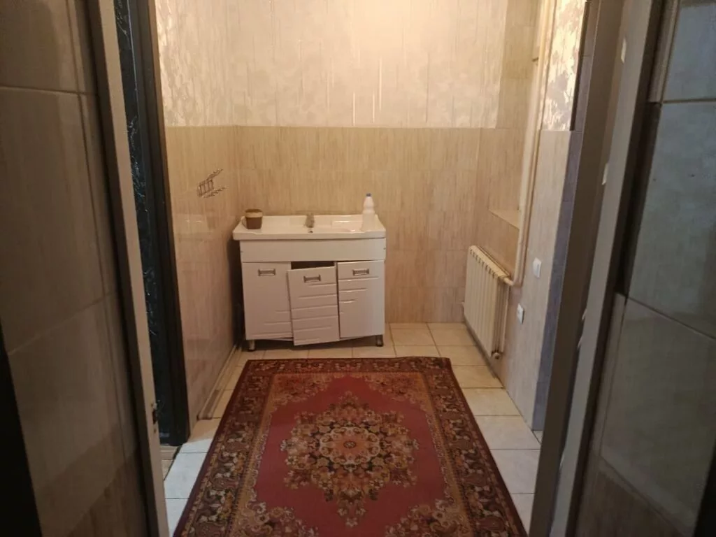 60 м², 3 комнаты, Аламедин-1 мкр, Без животных