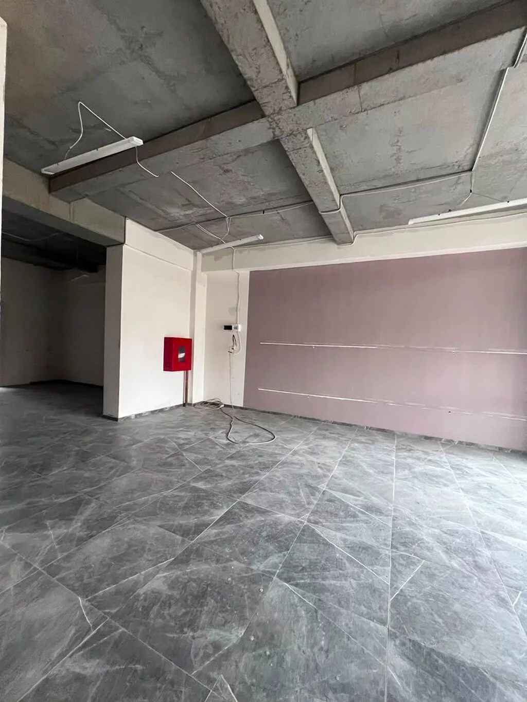 Продажа офисов 76 м², С ремонтом, Многоэтажное здание, 1 этаж