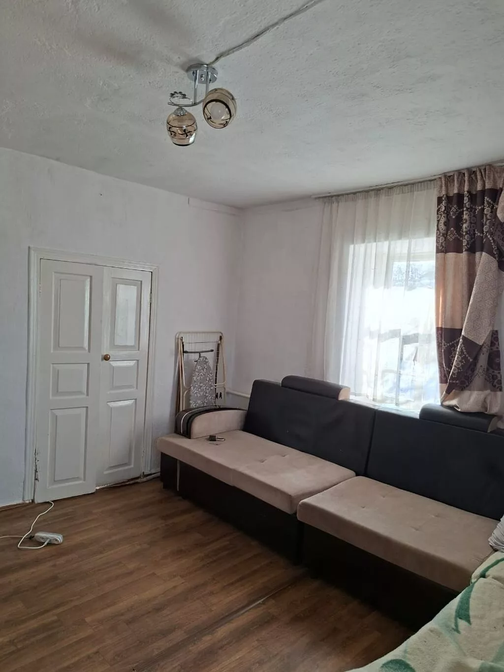 В г. Каракол продаём Дом с замечательным участком 6 соток, фактически