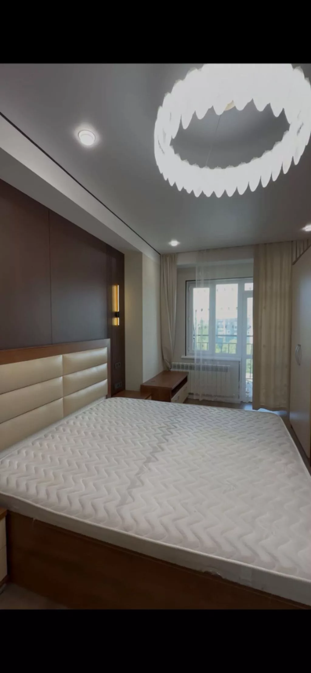 3 комнаты, 86 м², 7 мкр Элитка, 10 этаж, Дизайнерский ремонт