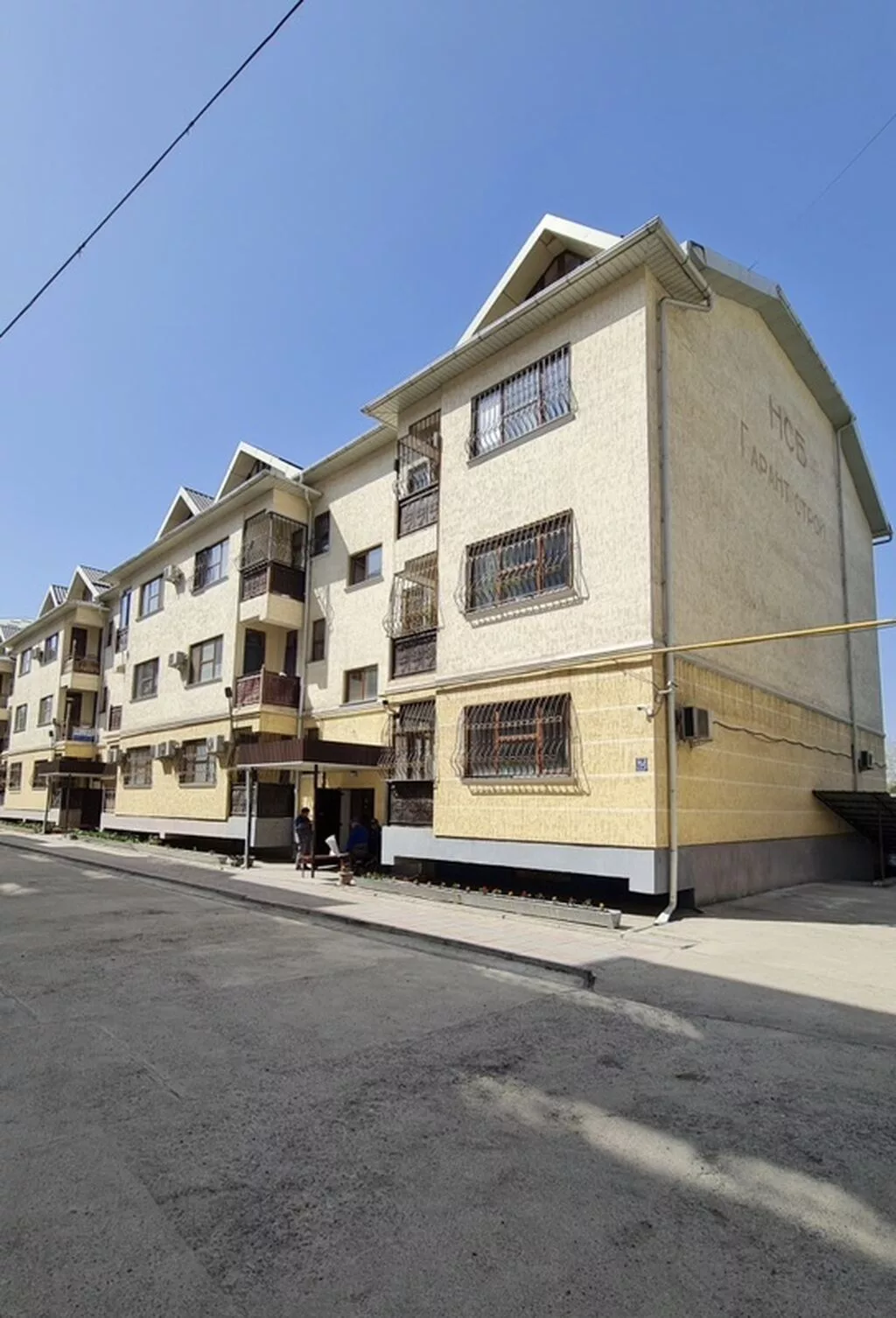 3 комнаты, 125 м², Элитка, 2 этаж, Евроремонт