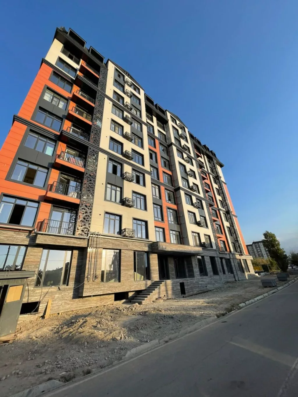 3 комнаты, 82 м², Кок-Жар ж/м Элитка, 9 этаж, ПСО (под самоотделку)