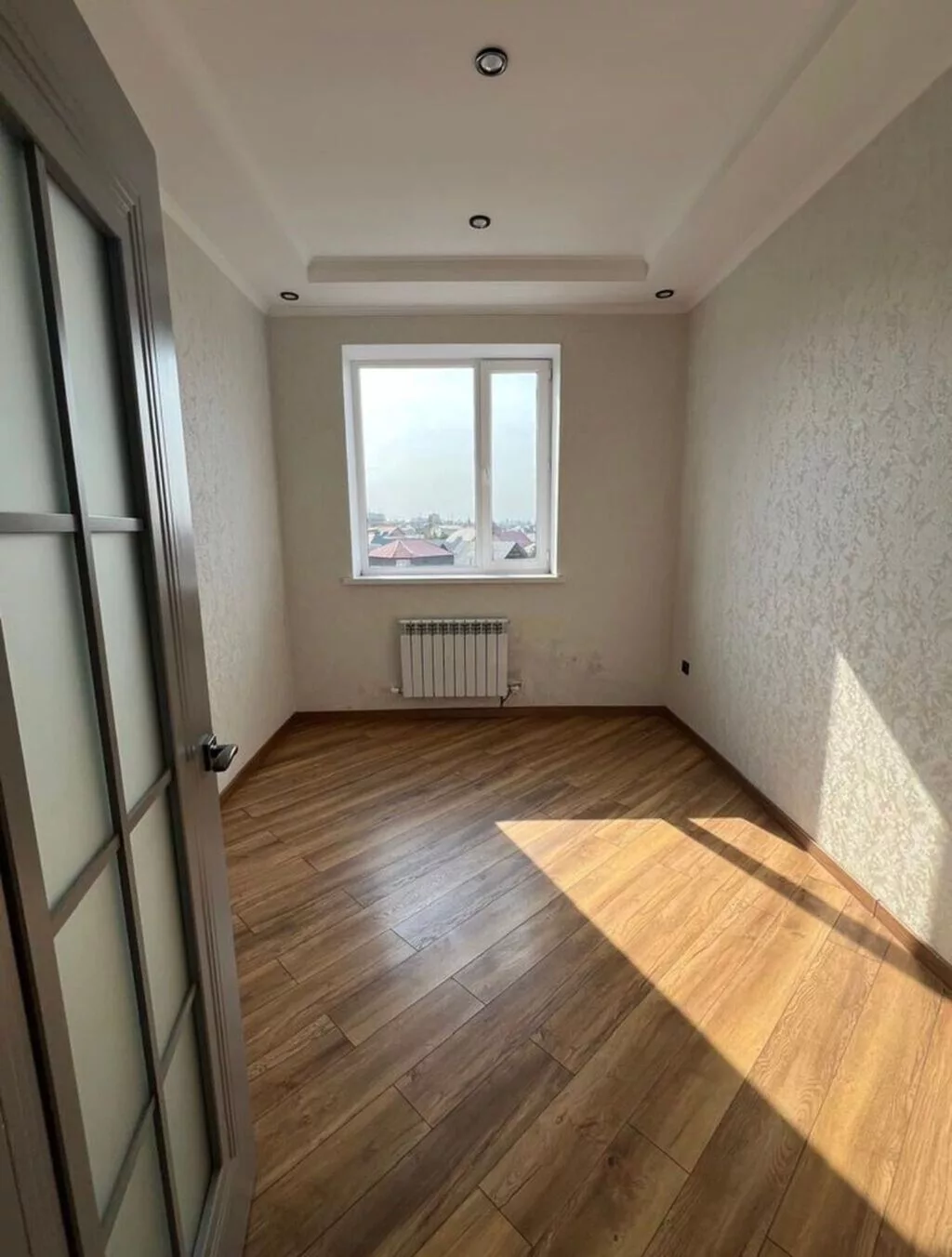 2 комнаты, 43 м², Кара-Жыгач ж/м Индивидуалка, 3 этаж, Евроремонт