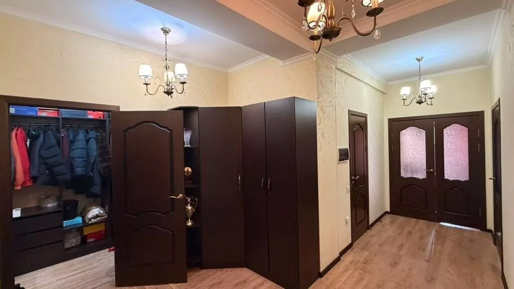 2 комнаты, 70 м², Золотой квадрат Элитка, 7 этаж, Евроремонт