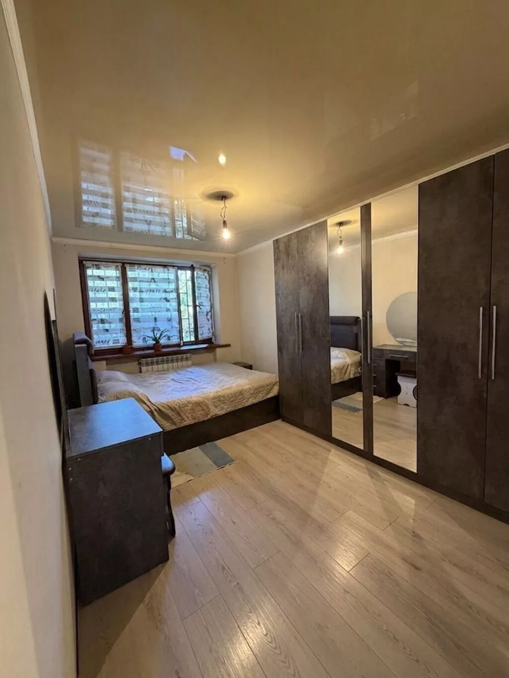 3 комнаты, 60 м², Западный (новый) автовокзал Индивидуалка, 1 этаж, Косметический ремонт