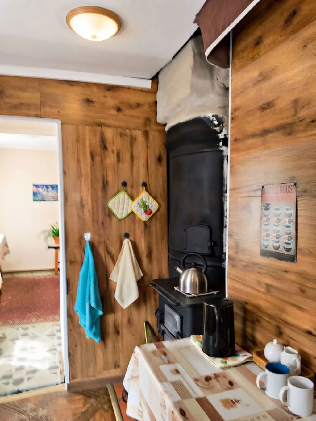 3 комнаты, 40 м², 3 соток, Бишкек, Аламединский рынок / базар Агентство недвижимости