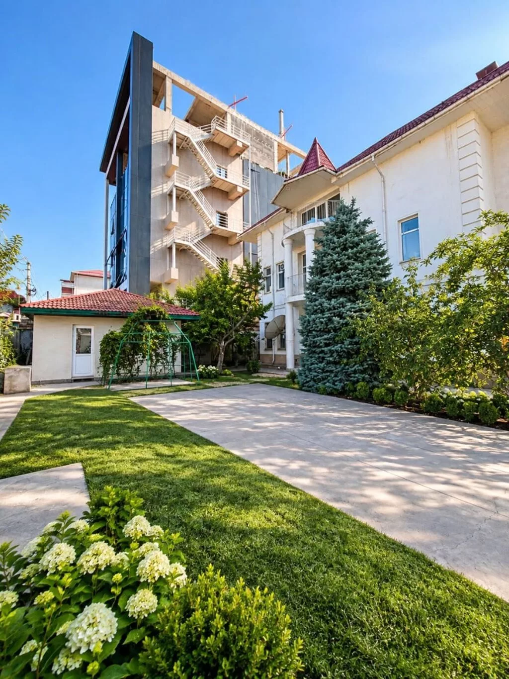 5 комнат, 700 м², 7 соток, Бишкек, Вефа ТЦ Агентство недвижимости