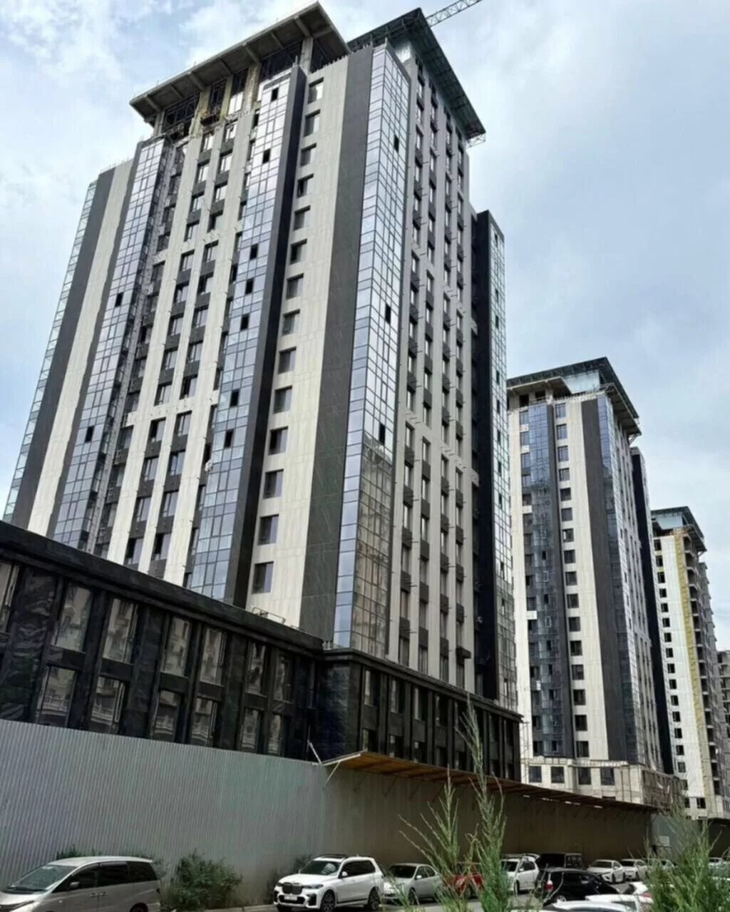 2 комнаты, 86 м², Асанбай мкр Элитка, 6 этаж, ПСО (под самоотделку)