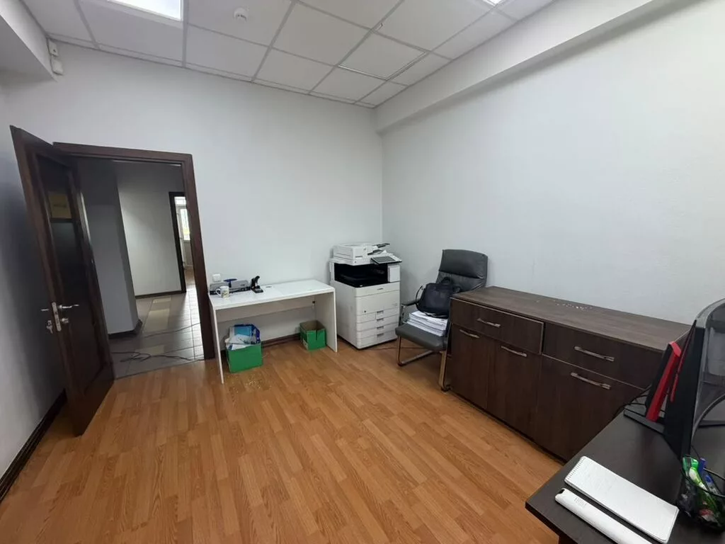 Сдаю Офис целиком: Сдаю Колл-центр, IT-компания, 100 м², В жилом комплексе, С ремонтом