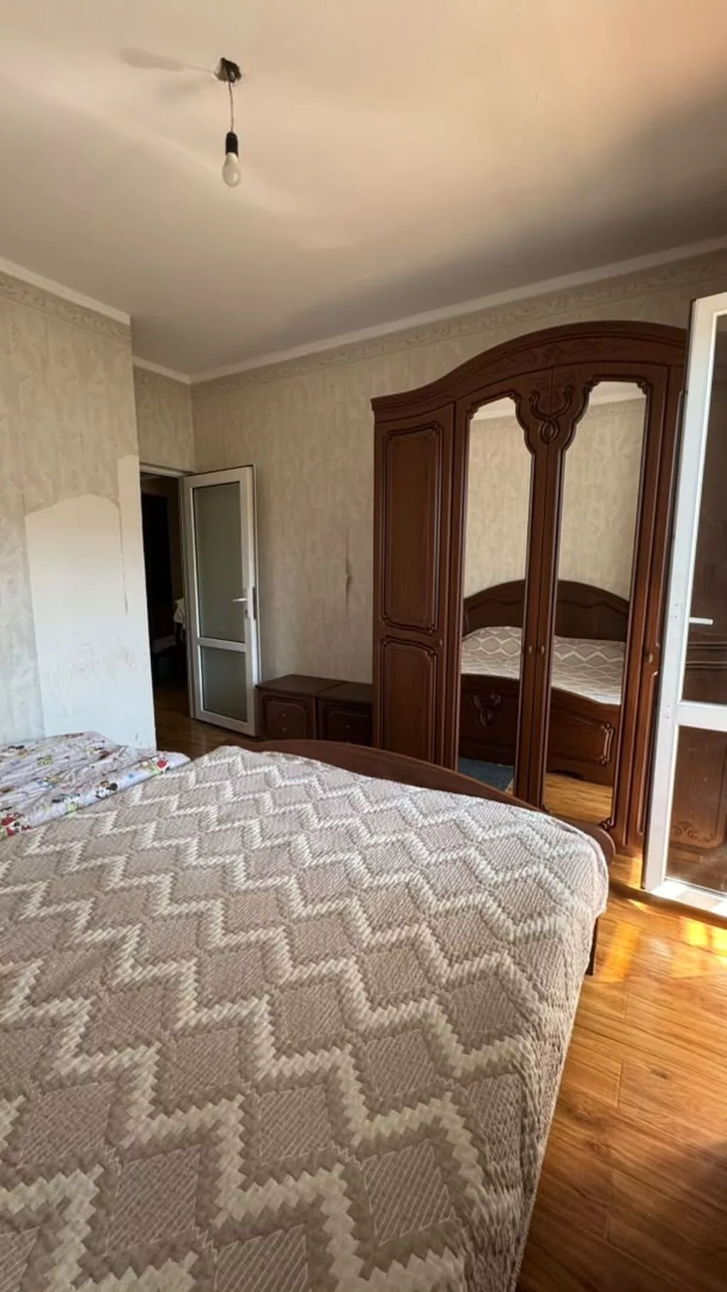 3 комнаты, 62 м², Асанбай мкр 105 серия, 4 этаж
