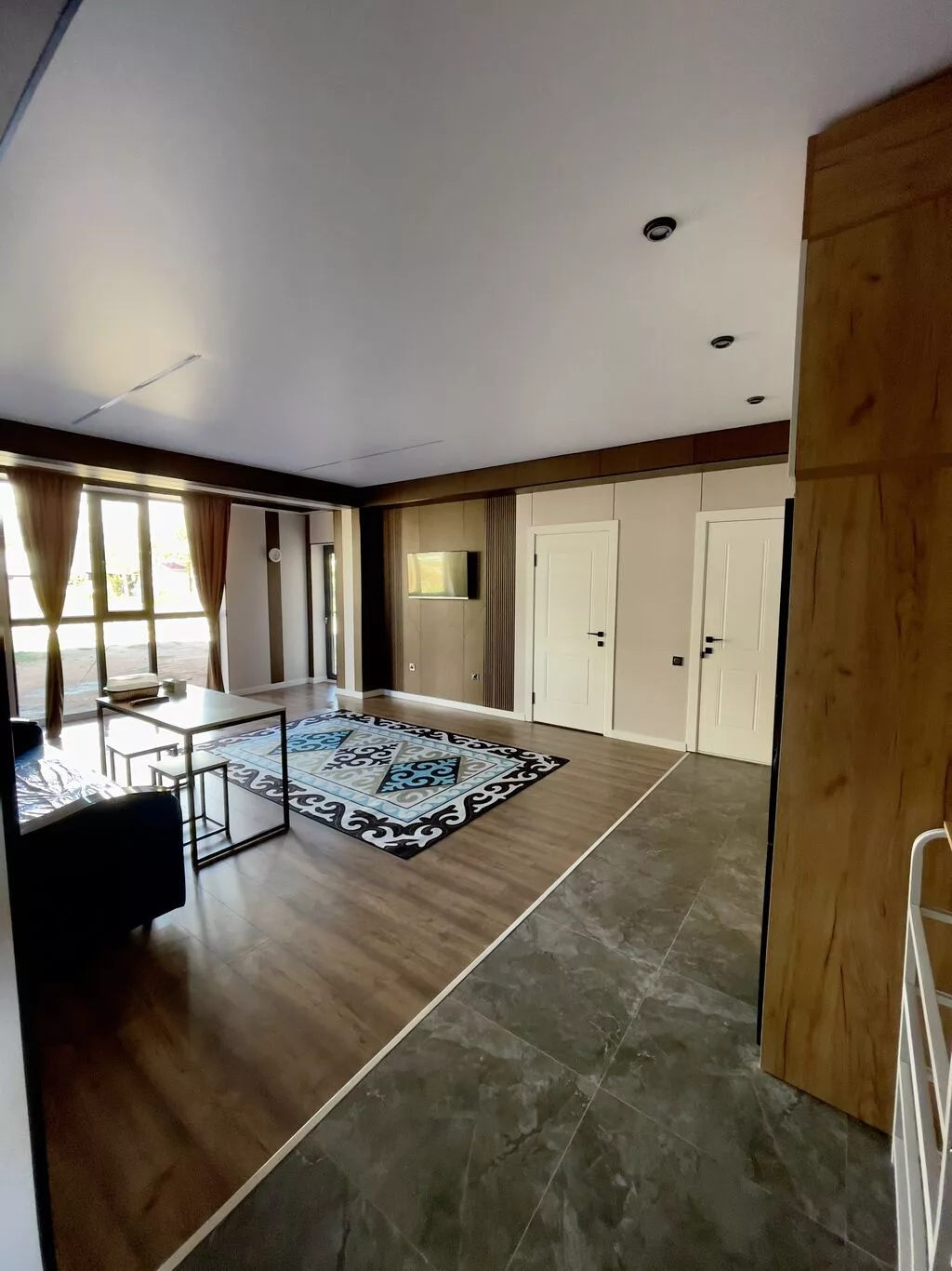 2 комнаты, 56 м², Индивидуалка, 1 этаж, Дизайнерский ремонт