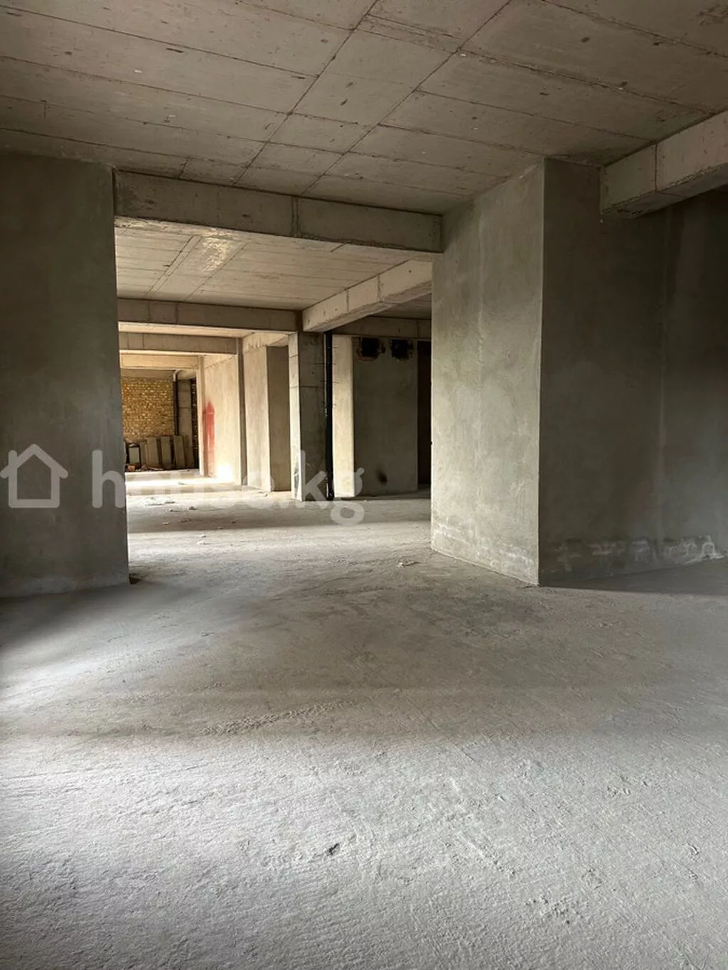 Продажа офисов 248 м², Без ремонта, Многоэтажное здание, 1 этаж