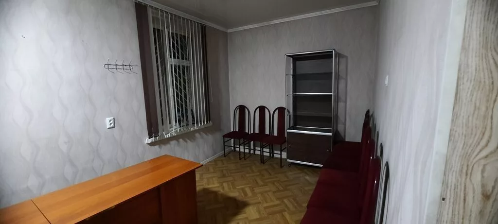 Офисное помещение 110 м² — продажа или аренда Характеристики: -