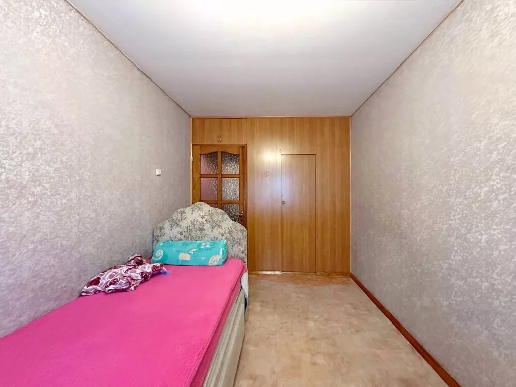 3 комнаты, 58 м², 1000 мелочей 104 серия, 2 этаж, Старый ремонт