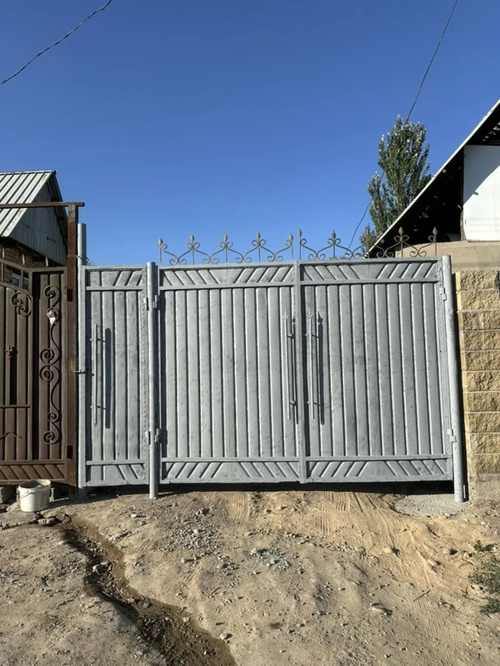 Калыс Ордодон уй сатылат бардык шарты бар школго, магазиндерге