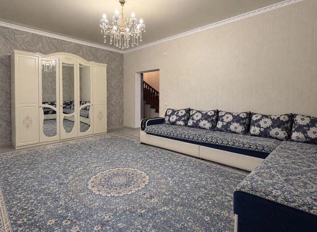 6 комнат и более, 155 м², 4 соток, Бишкек, парк Фучика Риэлтор