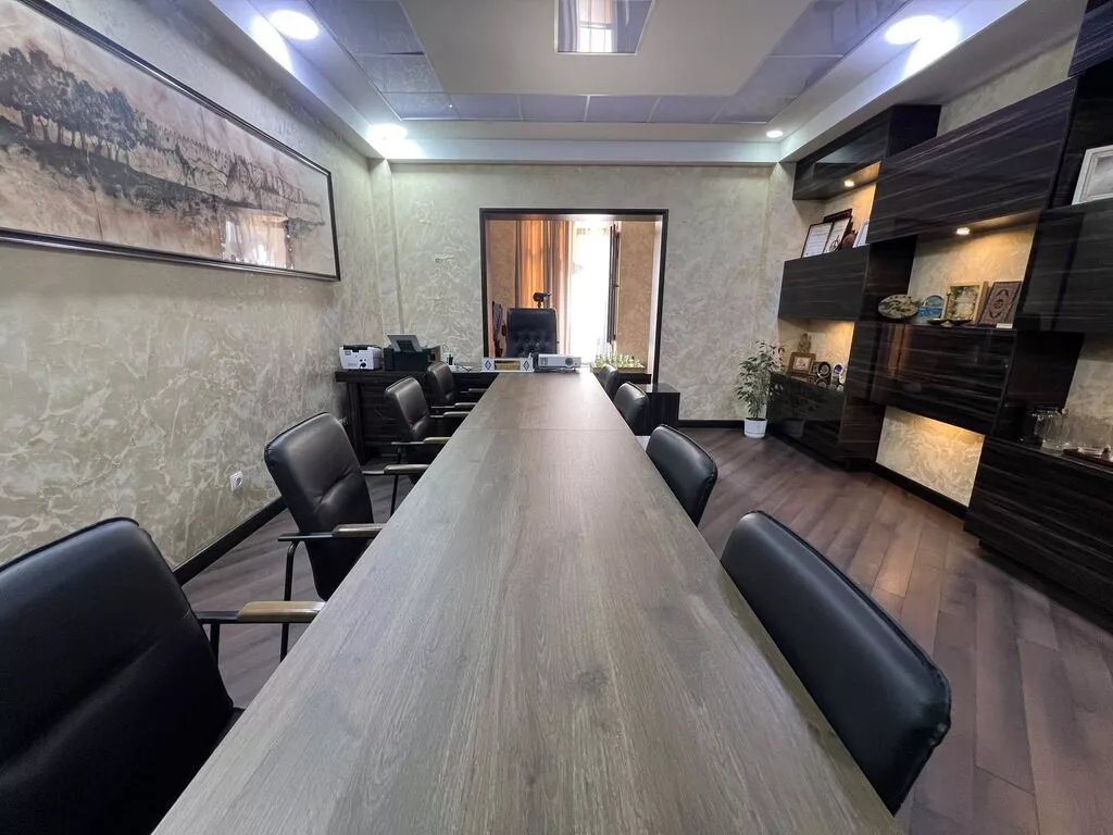 Продажа офисов 92 м², С ремонтом, Бизнес центр, 4 этаж