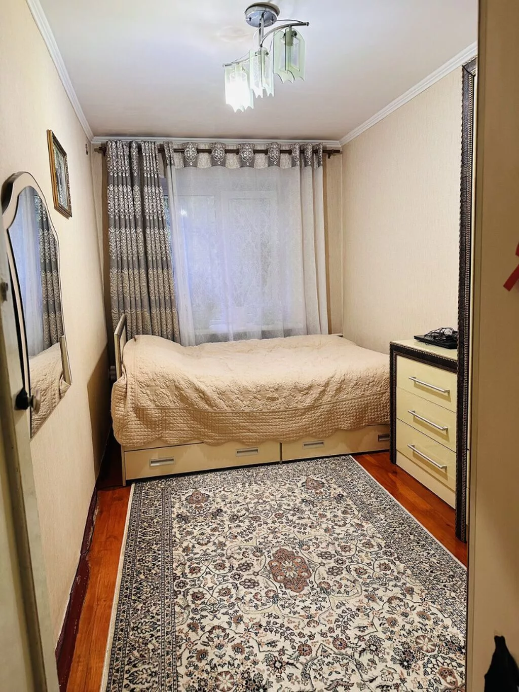 3 комнаты, 58 м², Космос 104 серия, 2 этаж