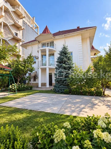 Продажа, дом, 6 и более-комн.: Чуйская область / Бишкек, город Бишкек, VEFA — за 54 305 800 сом