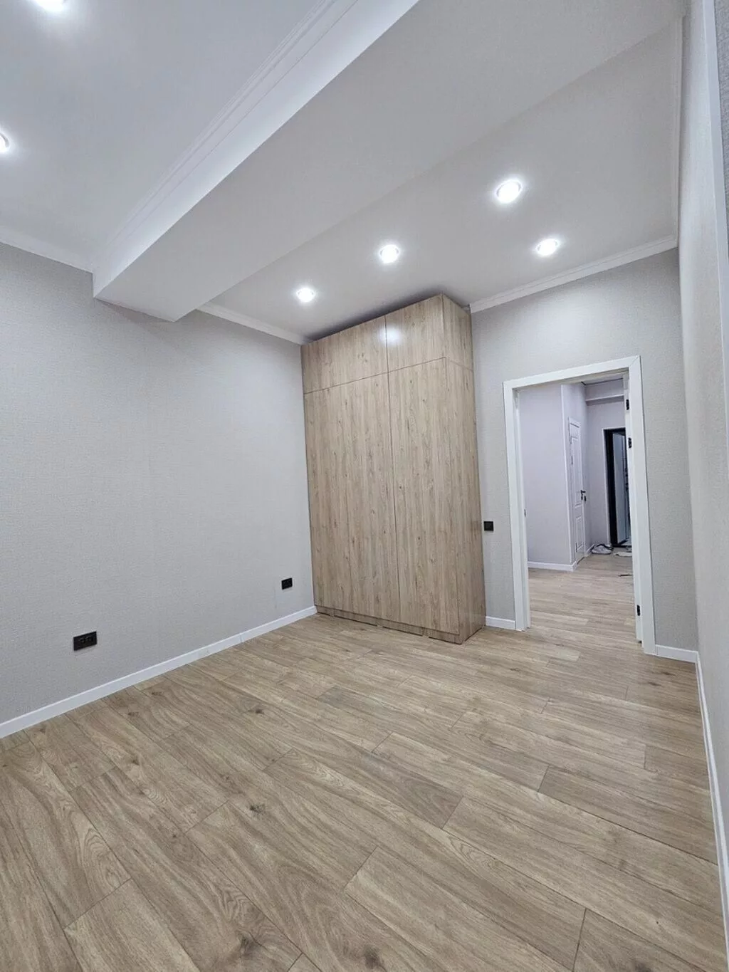 2 комнаты, 61 м², Пишпек Элитка, 6 этаж, Свежий ремонт