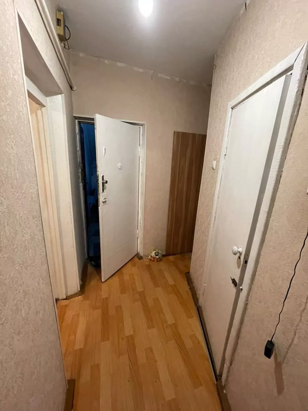 Сдаётся 1 ком квартира, есть все условия для проживания. Центральное