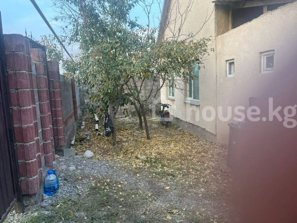 Продажа Дом, 4-комн.: город Бишкек, Рухий Мурас ж/м — за 14 016 000 ⃀