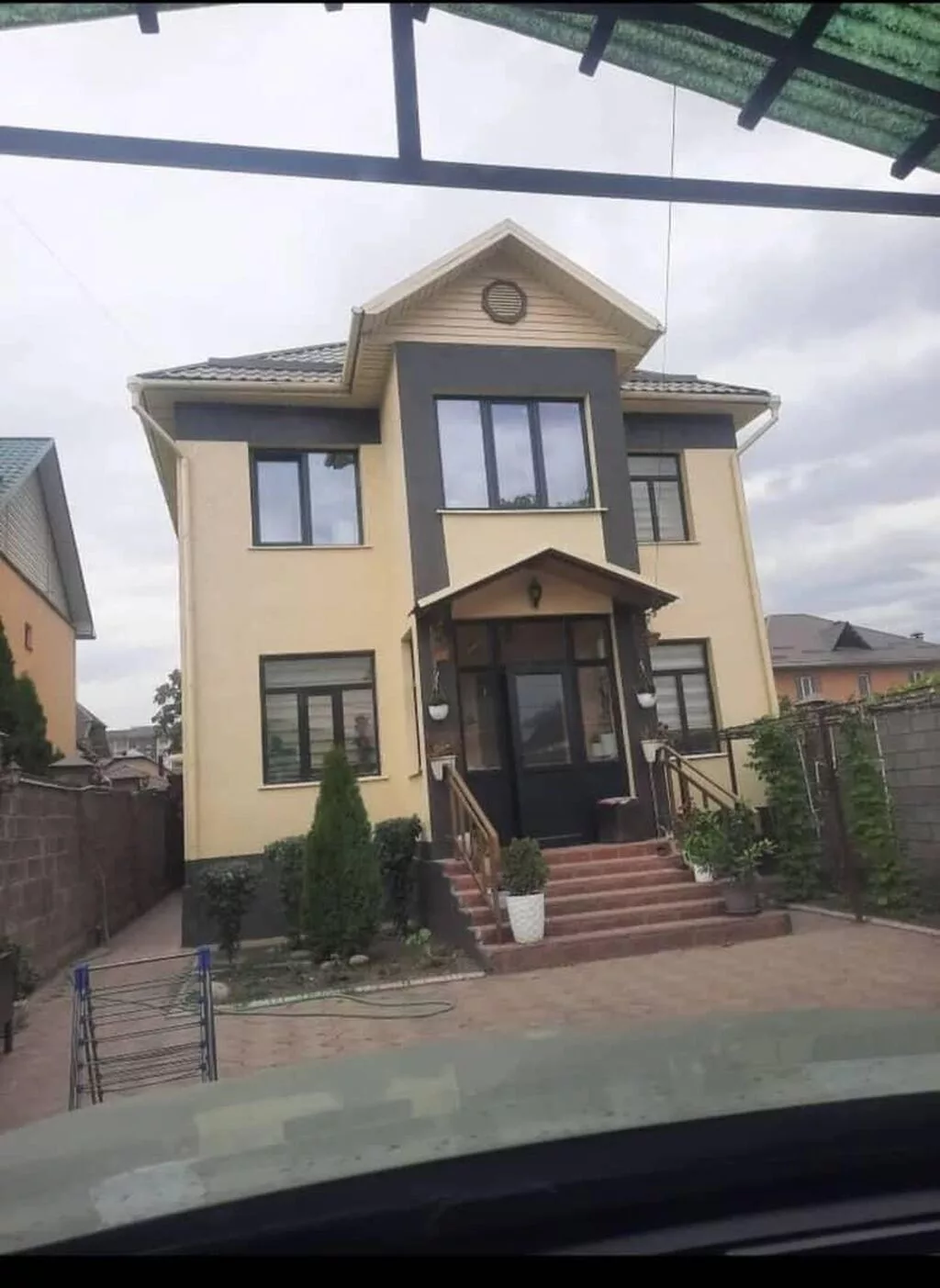 5 комнат, 150 м², 3 соток, Бишкек, Агентство недвижимости