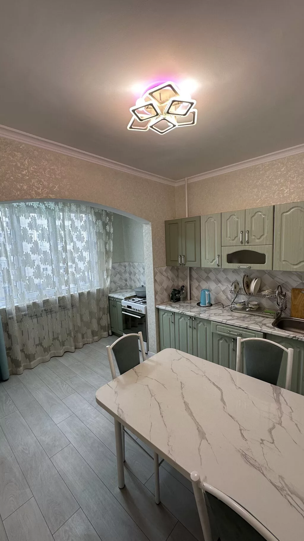 1 комната, 67 м², Восток-5 мкр 106 серия улучшенная, 5 этаж, Евроремонт