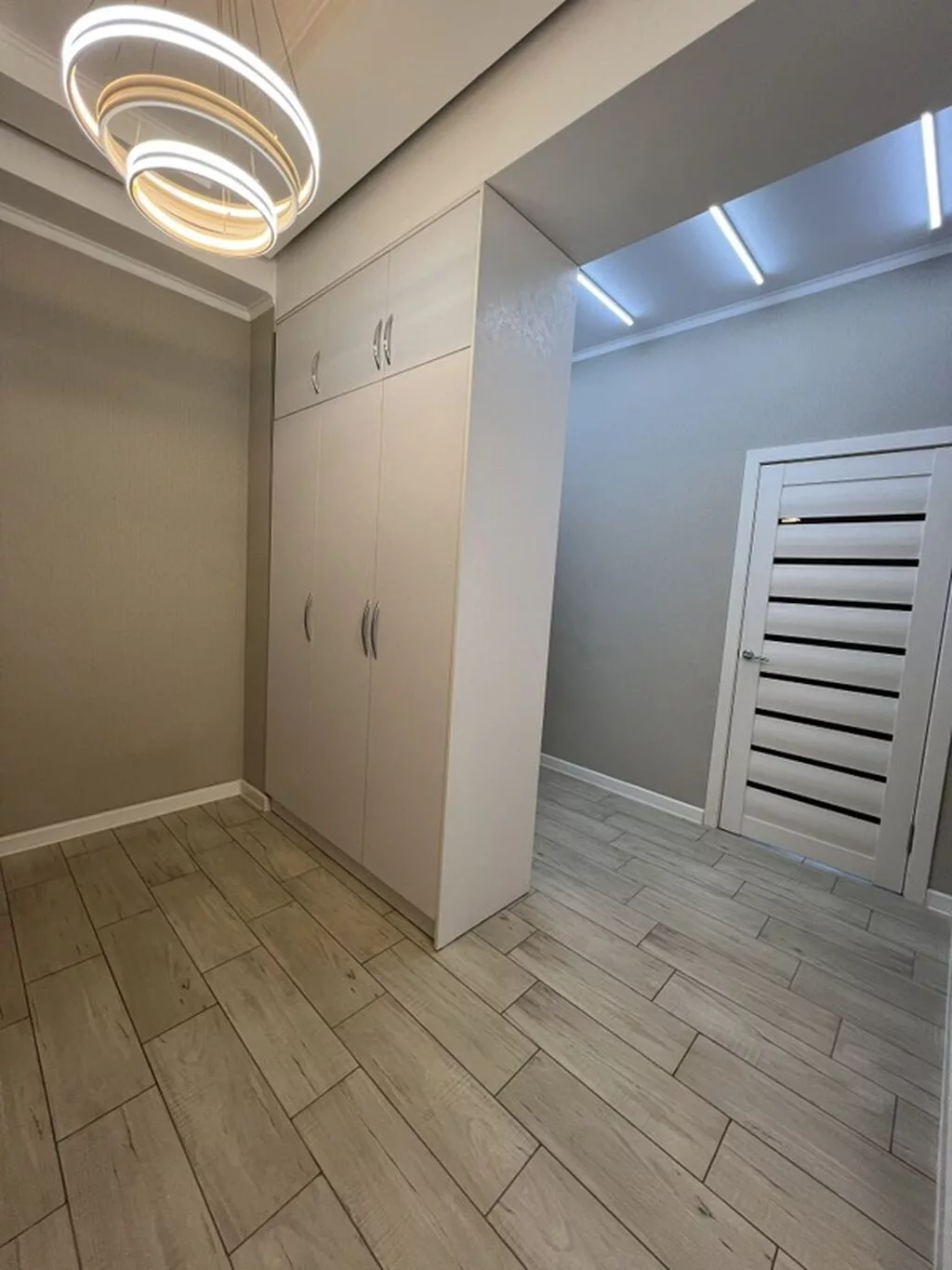 Аренда офисов, 122 м², В жилом комплексе