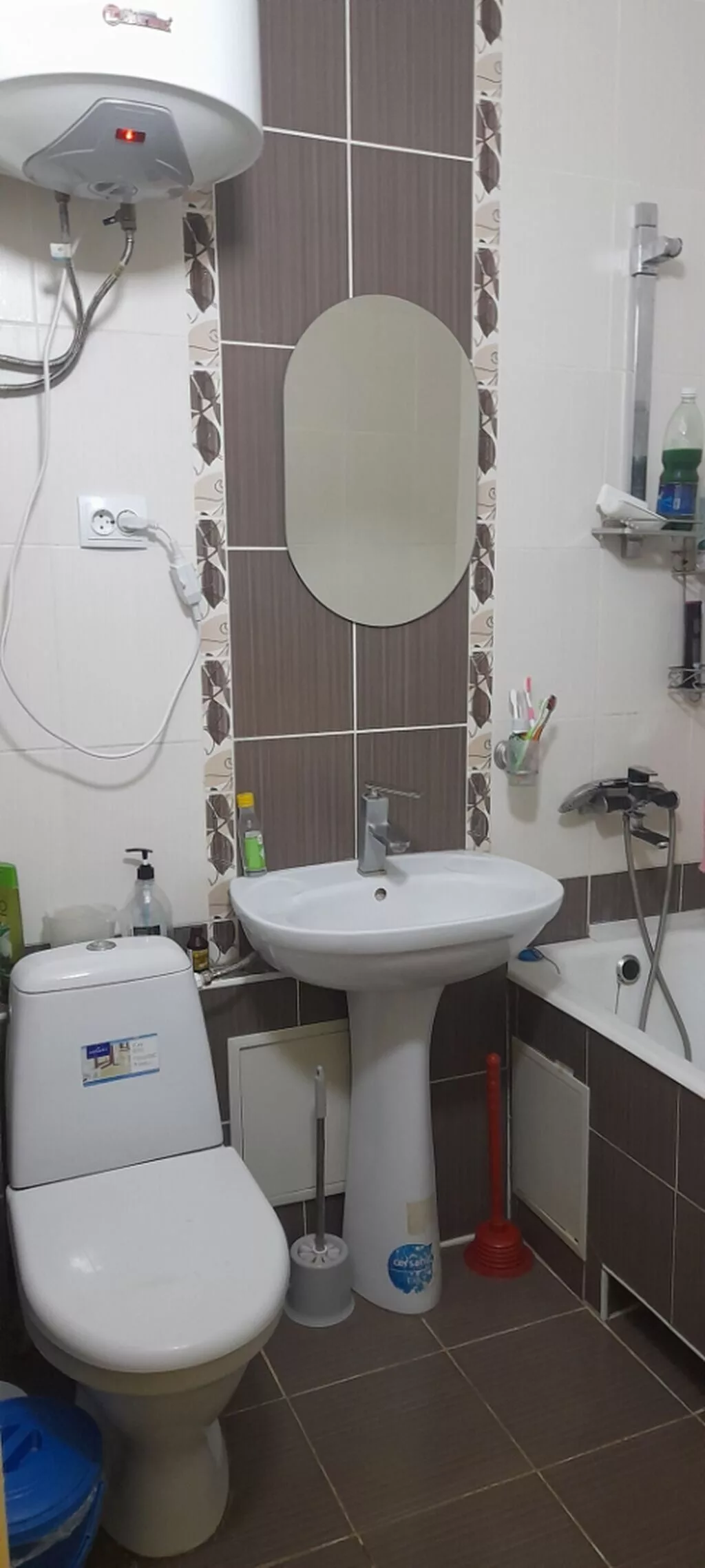 3 комнаты, 64 м², 11 мкр 104 серия, 4 этаж, Свежий ремонт