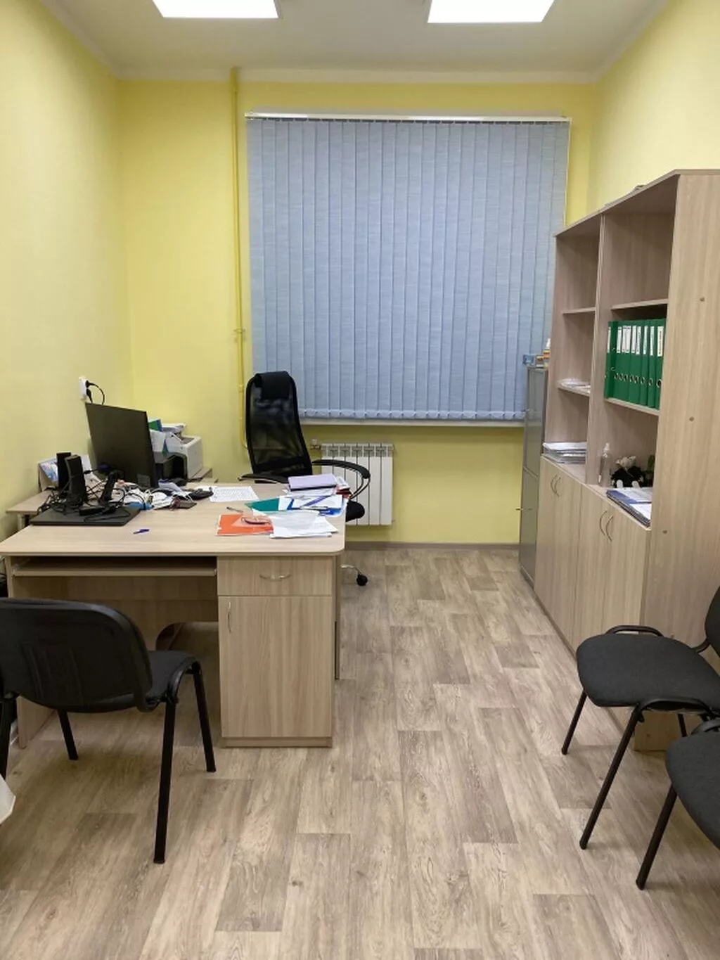 Сдаю Офисный кабинет: 15 м², С ремонтом