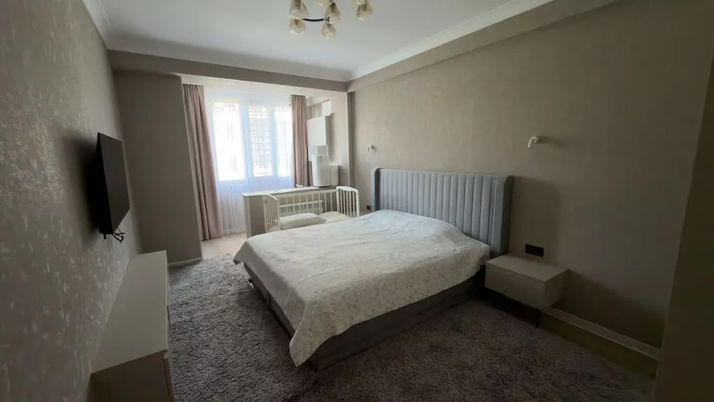2 комнаты, 76 м², Асанбай мкр Элитка, 2 этаж
